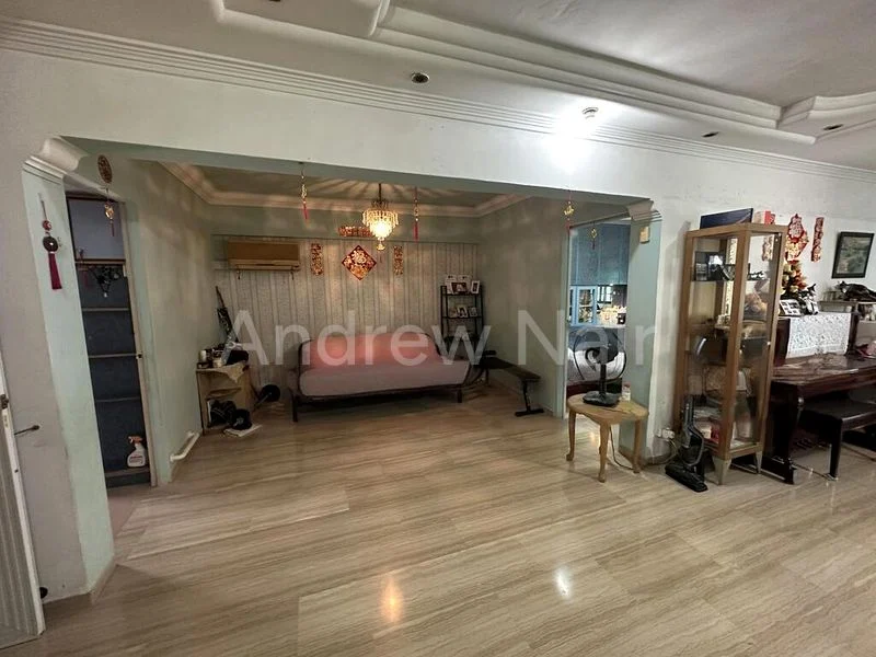 3 Room (3A) HDB for Sale in 252 Tampines Street 21 - Image 1