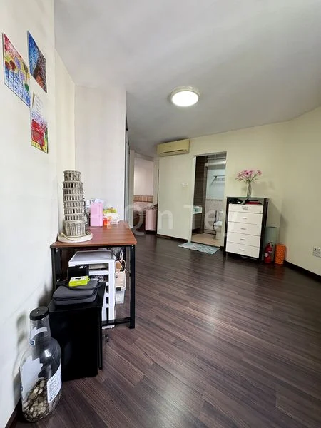 Executive HDB for Sale in 360B Admiralty Drive - Image 8