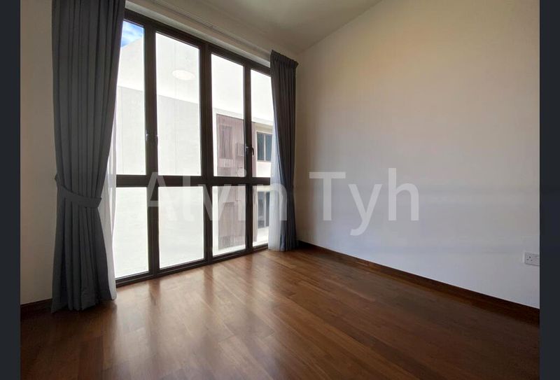 2 Bed Condo for Rent in  Holland Grove Road - Image 2