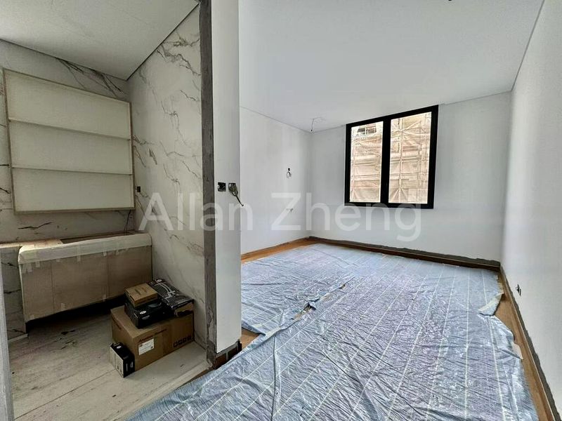 7 Bed Semi-Detached House (Landed) for Sale in  Canberra Drive - Image 10