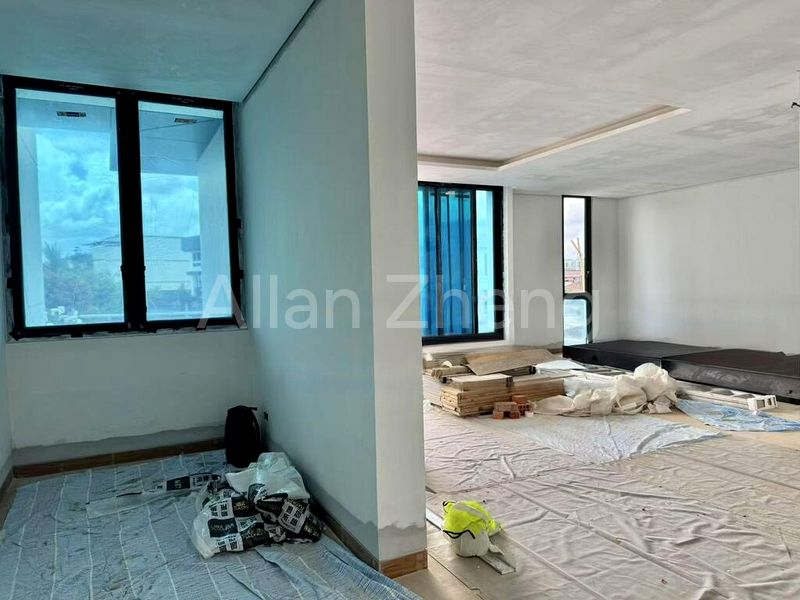 7 Bed Semi-Detached House (Landed) for Sale in  Canberra Drive - Image 6