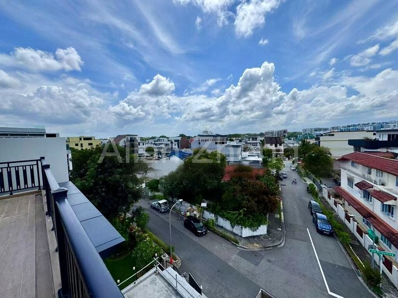 7 Bed Semi-Detached House (Landed) for Sale in  Canberra Drive - Image 15