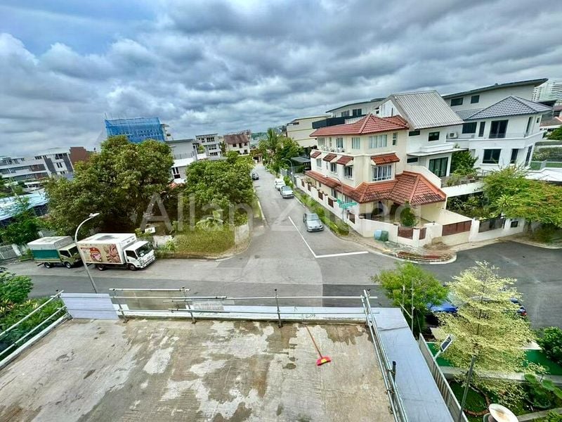 7 Bed Semi-Detached House (Landed) for Sale in  Canberra Drive - Image 9