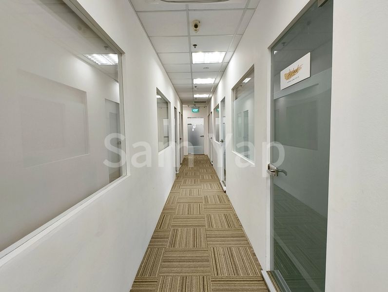 Office for Rent in EPL Building - Image 4