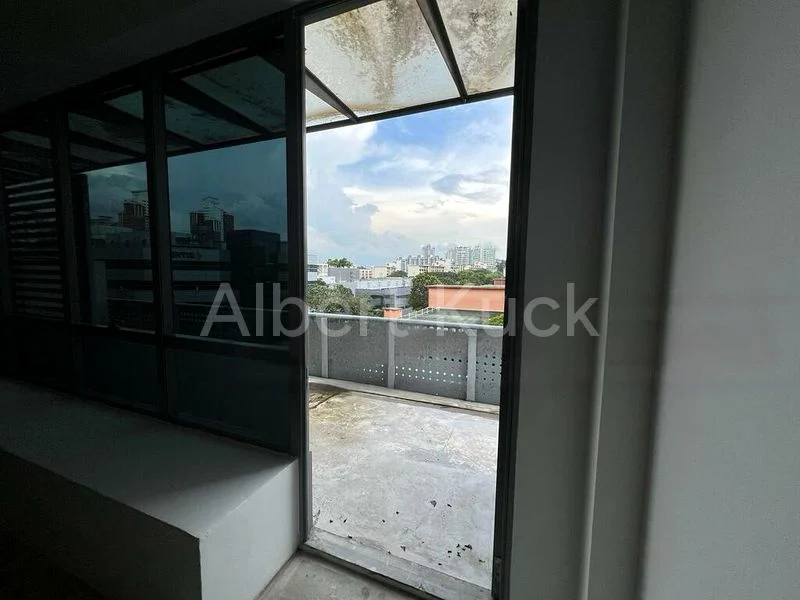 Light Industrial (B1) for Rent: One Commonwealth - Image 6