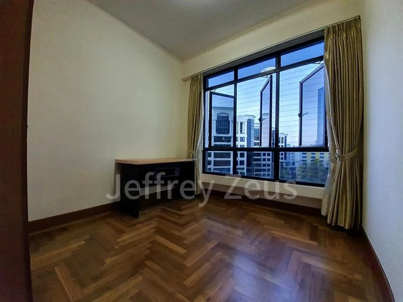 3 Bed Condo for Rent in  Eastpoint Green - Image 8