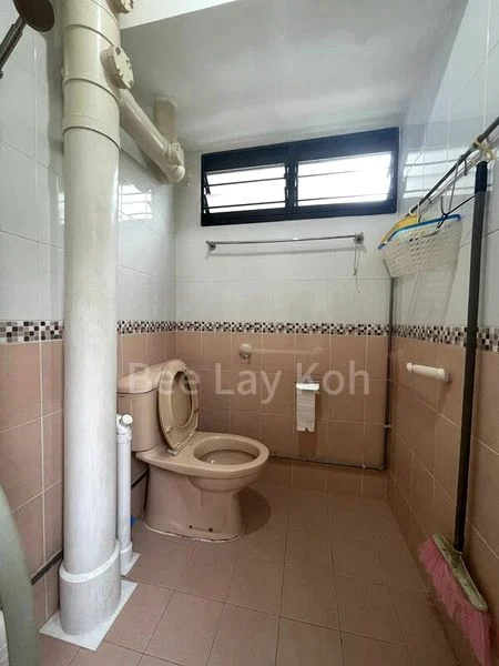 3 Room (3NG) HDB for Rent in  218 Ang Mo Kio Avenue 1 - Image 7