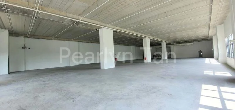 Factory / Workshop (B2) for Rent: 1,200 Sq Ft LINER Shop, 2-Storey, at 2 Pioneer Sector Lane - Image 2
