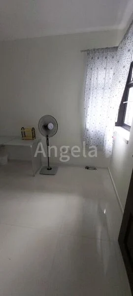 Common Room (HDB) for Rent in  462 Clementi Avenue 3 - Image 3