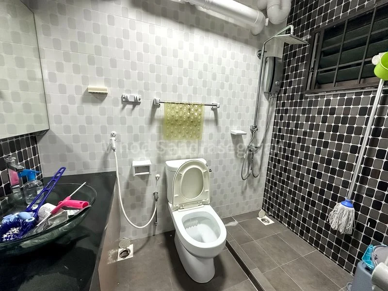 4 Room (4A) HDB for Rent in  950 Hougang Street 91 - Image 10
