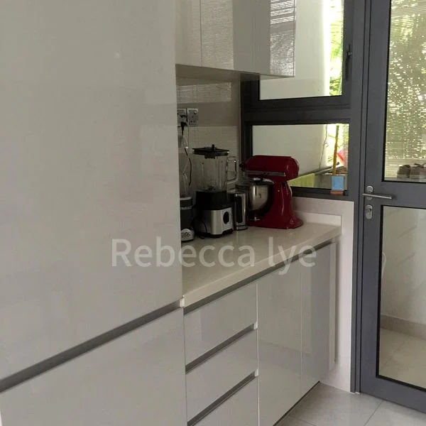 2 Bed Condo for Rent in  Holland Residences - Image 9