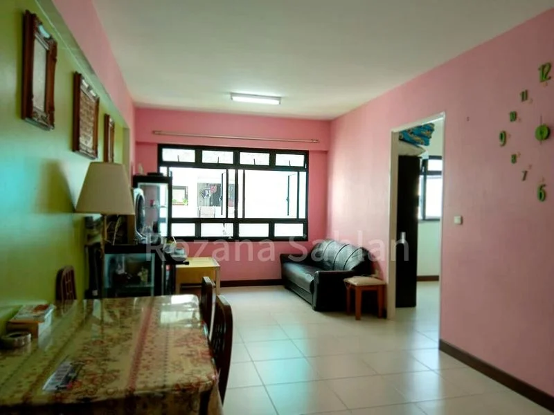 2 Room (2A) HDB for Sale in 372 Jurong East Street 32 - Image 3