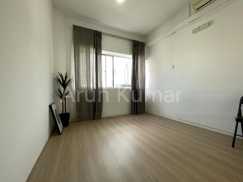 Office for Rent: Textile Centre - Image 7