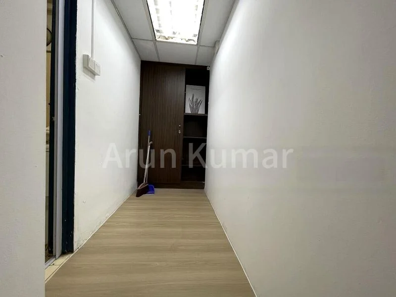 Office for Rent: Textile Centre - Image 2