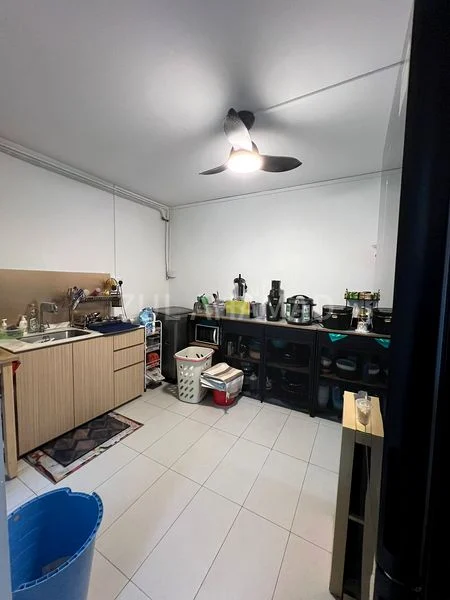 Executive HDB for Sale in  134 Pasir Ris Street 11 - Image 8