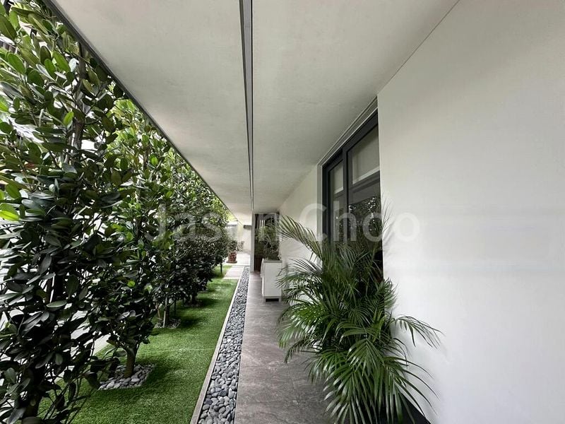 5 Bed Semi-Detached House (Landed) for Sale in  Springside Avenue - Image 1