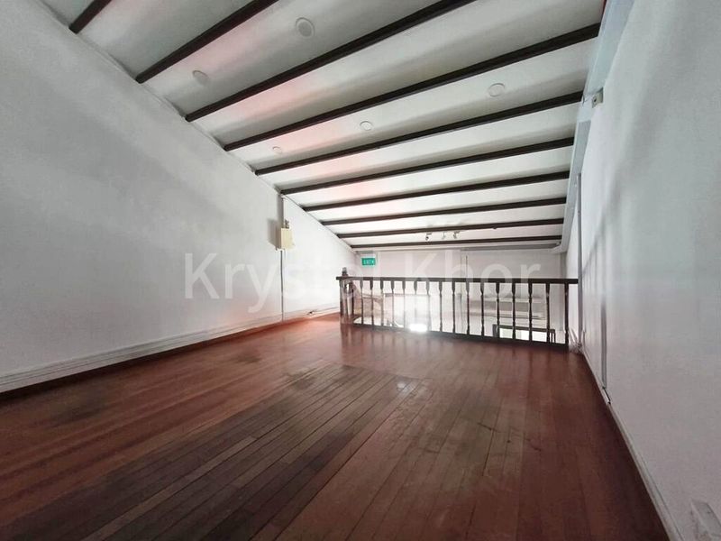 Shop / Shophouse for Rent: A Unique 3.5-Storey Whole Building Shophouse on Main Road, Fully-Covered Walkway to MRT - Image 15