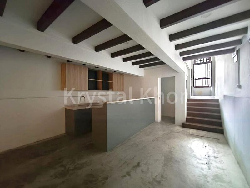 Shop / Shophouse for Rent: A Unique 3.5-Storey Whole Building Shophouse on Main Road, Fully-Covered Walkway to MRT - Image 17