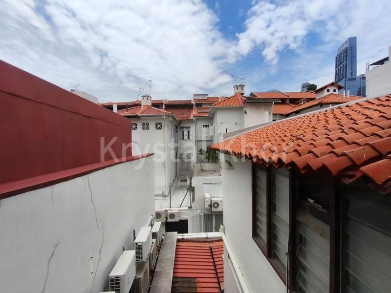 Shop / Shophouse for Rent: A Unique 3.5-Storey Whole Building Shophouse on Main Road, Fully-Covered Walkway to MRT - Image 3