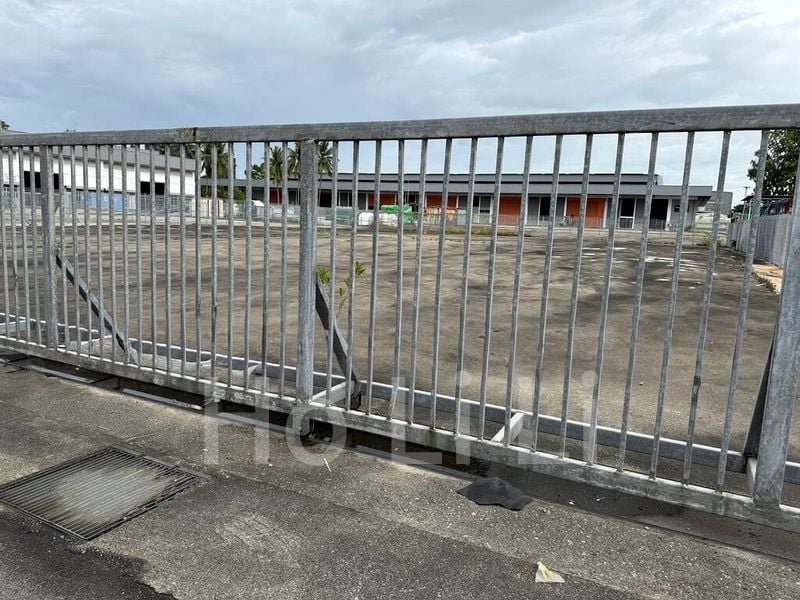 Factory / Workshop (B2) for Rent: Loyang Industrial Estate - Image 1