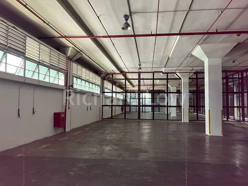 Warehouse for Rent in  Keppel Road - Image 4