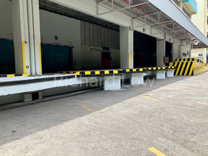 Warehouse for Rent in  Keppel Road - Image 9