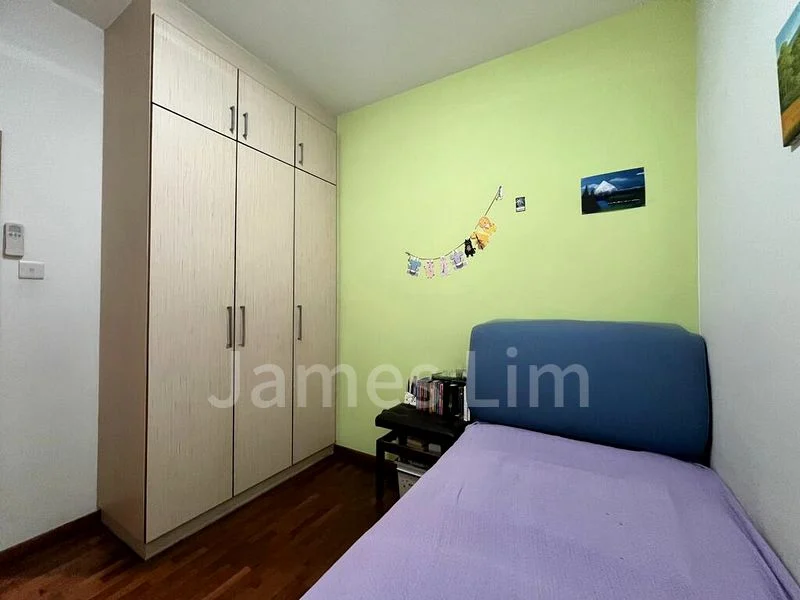 3 Bed Condo for Rent in  The Quintet - Image 11