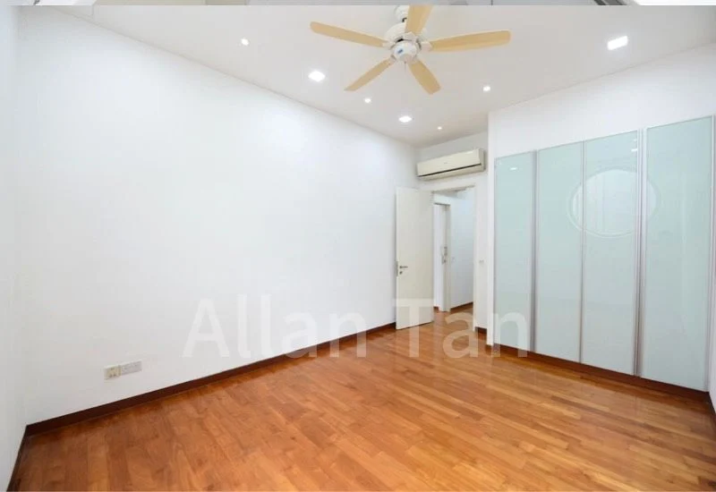 3 Bed (Condo) for Rent in  Nassim Jade - Image 7