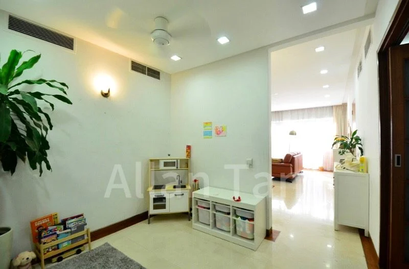 3 Bed (Condo) for Rent in  Nassim Jade - Image 2