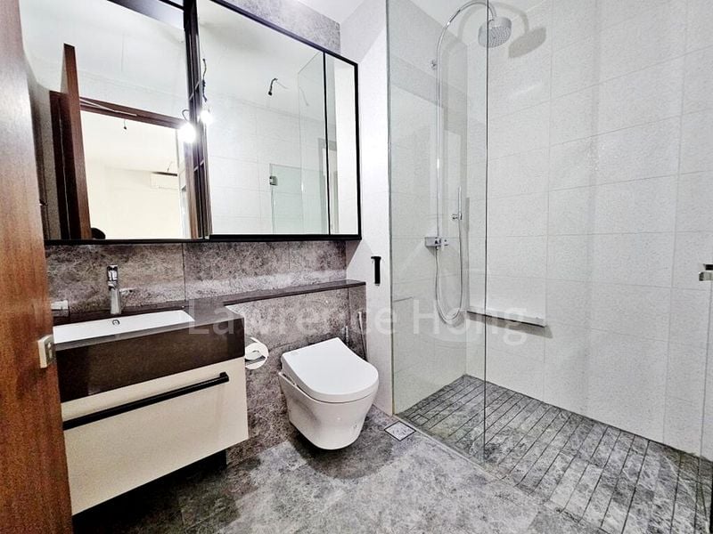 4 Bed Cluster House (Landed) for Rent in  Holland Grove Road - Image 1