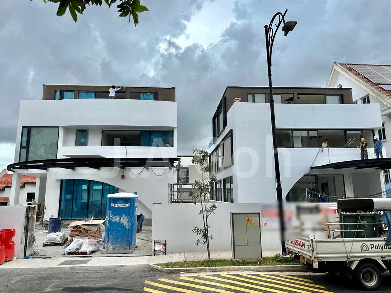 6 Bed Terraced House (Landed) for Sale in  Braddell Heights Estate - Image 1