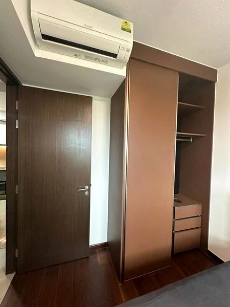 2 Bed Condo for Sale in Normanton Park - Image 1