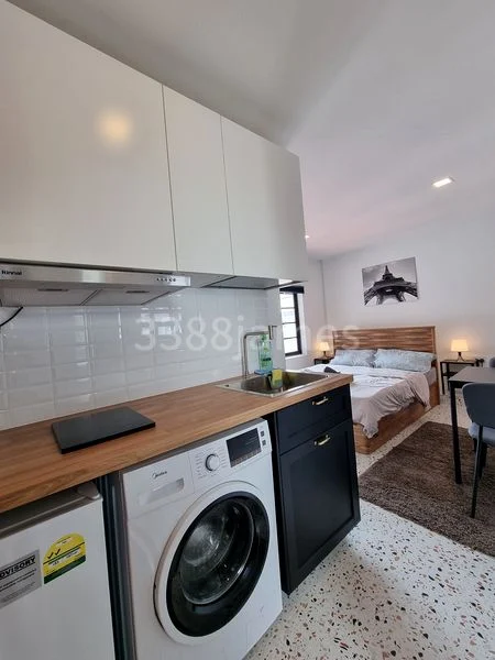 Master Room Walk-up Apartment (Condo) for Rent in Tiong Bahru Estate - Image 3