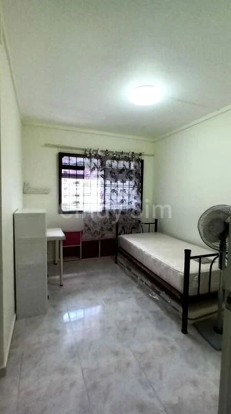 Common Room (HDB) for Rent in  722 Woodlands Avenue 6 - Image 1