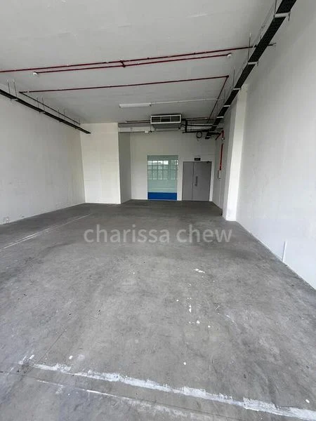 Light Industrial (B1) for Rent: Spaze - Image 3