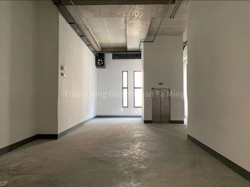 Light Industrial (B1) for Rent: Nordcom II - Image 5