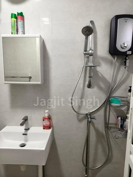 Common Room (HDB) for Rent in  416 Pasir Ris Drive 6 - Image 2