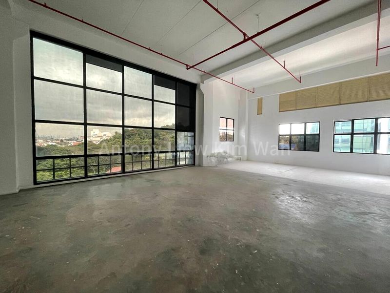 Century Warehouse: Light Industrial (B1) for Rent - Image 5