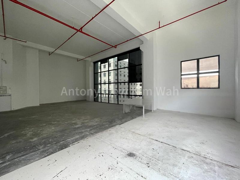 Century Warehouse: Light Industrial (B1) for Rent - Image 6