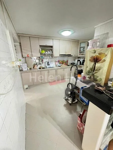 5 Room (5I) HDB for Sale in  415 Woodlands Street 41 - Image 16