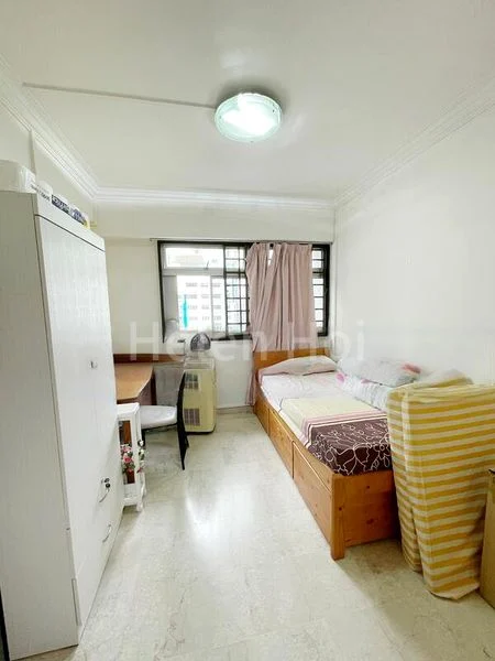 5 Room (5I) HDB for Sale in  415 Woodlands Street 41 - Image 4