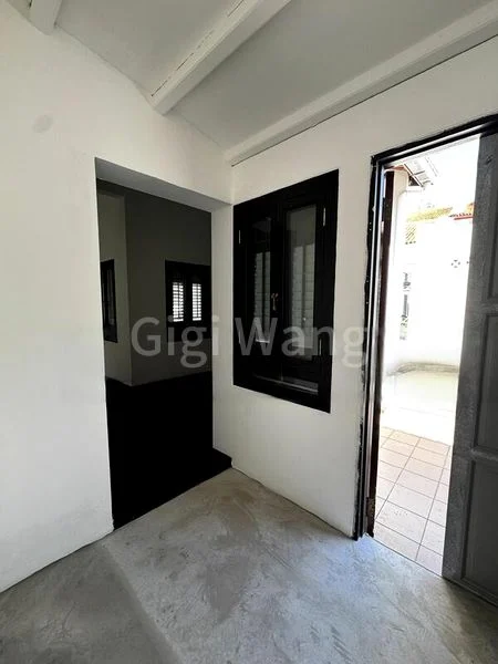 Shop / Shophouse for Rent: Corner Shophouse | Terrace | 2nd Level - Image 8
