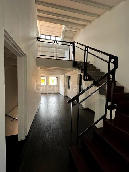 Shop / Shophouse for Rent: Corner Shophouse | Terrace | 2nd Level - Image 13