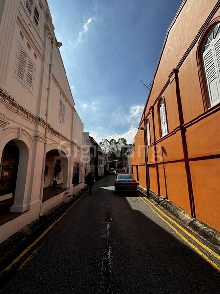 Shop / Shophouse for Rent: Corner Shophouse | Terrace | 2nd Level - Image 4