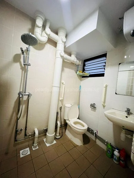 Common Room (HDB) for Rent in  407 Bedok North Avenue 3 - Image 3