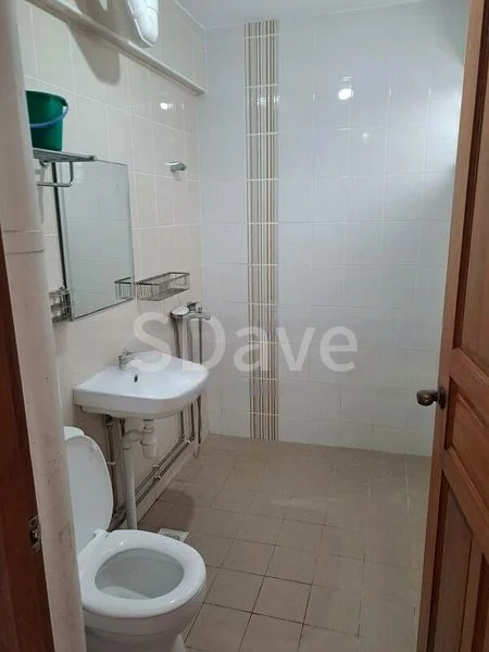 5 Room (5I) HDB for Rent in  164 Bedok South Road - Image 5