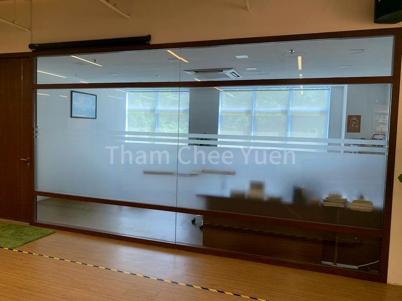 Light Industrial (B1) for Rent: EPL Building - Image 1