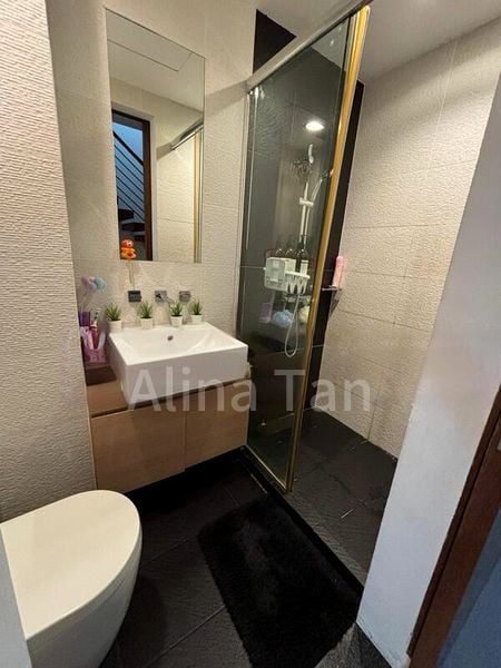 4 Bed Terraced House (Landed) for Rent in  Milford Villas - Image 7