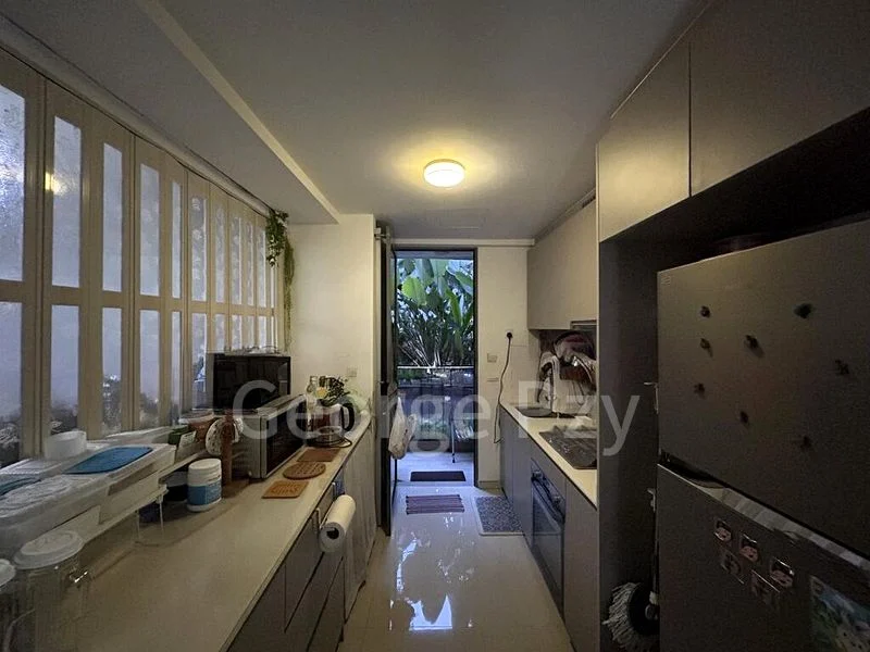 Common Room (Condo) for Rent in  The Visionaire - Image 3