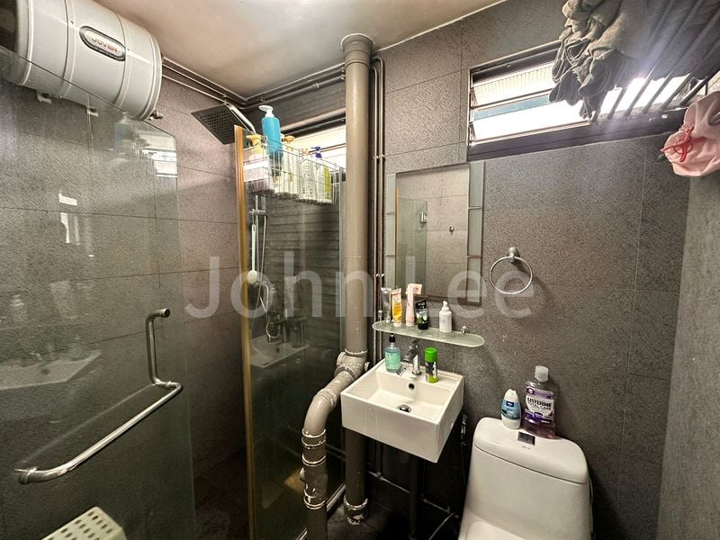 3 Room (3I) HDB for Sale in 195 Kim Keat Avenue - Image 5